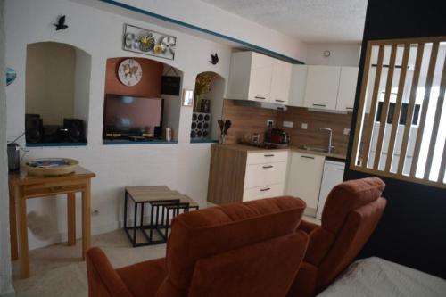 Joli studio classé 3étoiles avec terrasse, piscine, place de parking privée Le Mas Syana