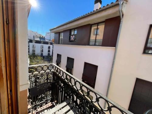 Spacest - Carrer del Poeta Llombart C