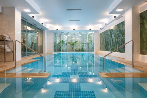 Holiday Inn Athens Attica Av, Airport W. by IHG