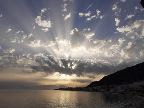 Derveni Sea View Apartments