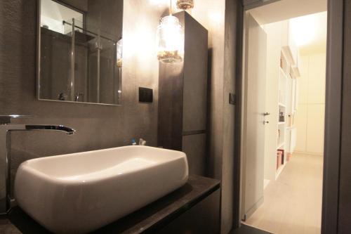 New Unit Contemporary apartment Vittorio