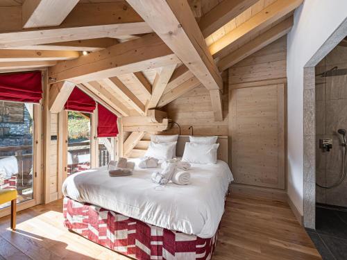 Chalet spacieux près des pistes avec sauna et WiFi, animaux admis