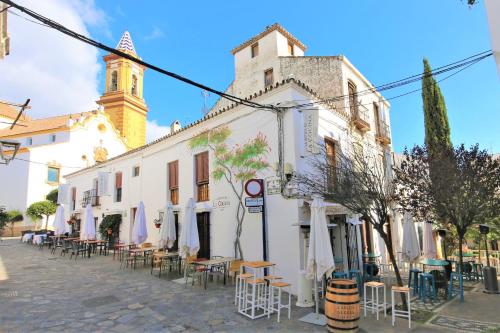 Estepona Town Apartment LAMAREA