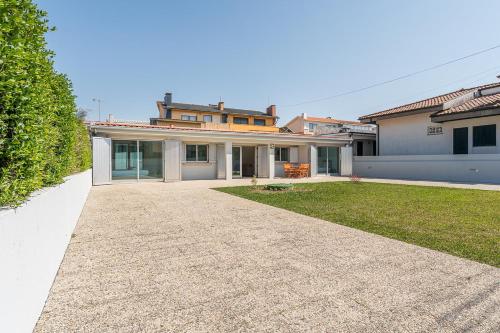 GuestReady - Charming beachside retreat