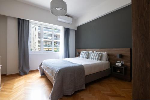 Azure Breeze Seafront 2BR 2 Bathrooms Steps to Beach