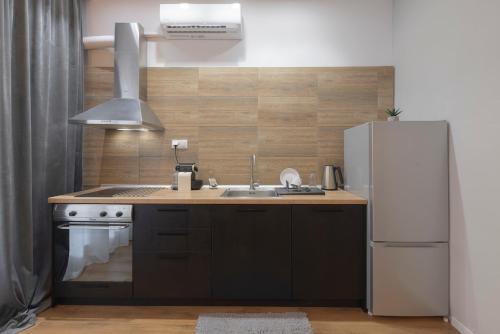 Ancient Agora Wood Living