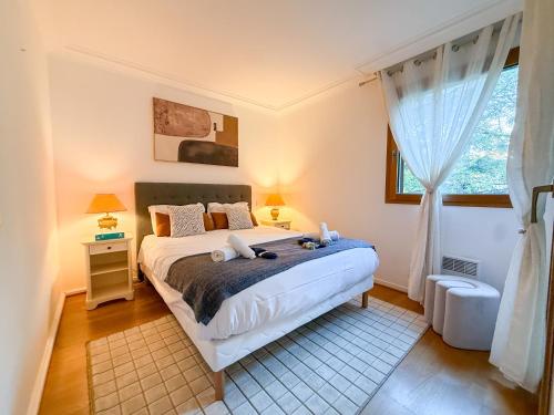 Central Cannes Apartment with Private Terrace - 5 Min to Croisette - ID1009