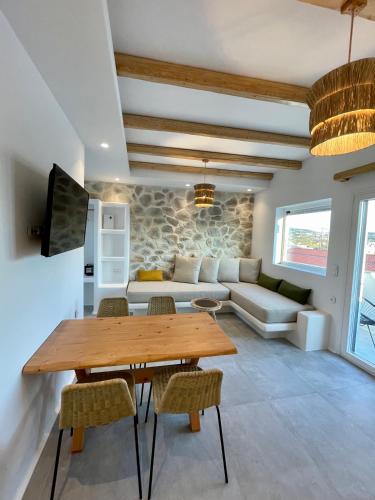 Konstantza's Deluxe Suite