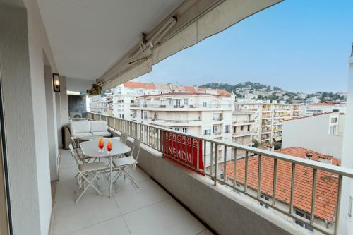 Cannes Centre Croisette 50 M Terrasse Vue Mer