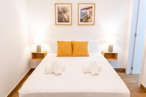 Modern Apt I AC I Plaza Merced 2min walk I Central