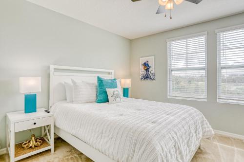 Spacious townhome with heated pool, WiFi, & central A/C - near theme parks photo 17