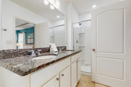 Townhome with private pool in Solterra resort, ADA friendly photo 22