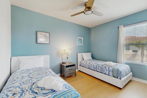 Townhome with private pool in Solterra resort, ADA friendly photo 18