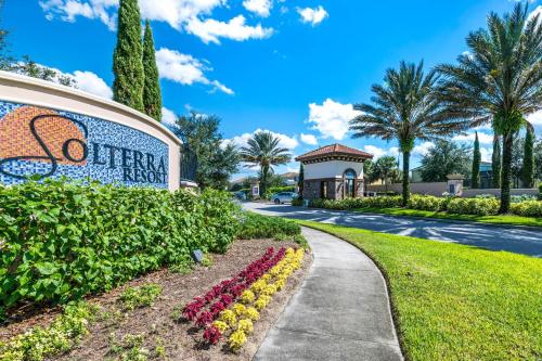 Townhome with private pool in Solterra resort, ADA friendly photo 8
