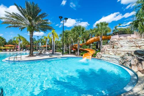 Townhome with private pool in Solterra resort, ADA friendly photo 5