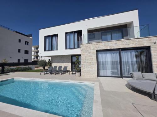 Villa KALMA