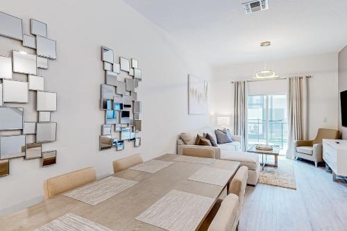 Two-story, dog-friendly townhouse with a lanai, private pool, & washer/dryer photo 5