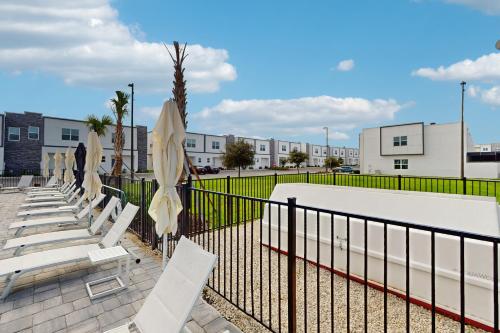 Two-story, dog-friendly townhouse with a lanai, private pool, & washer/dryer photo 50
