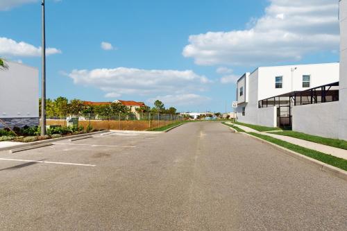 Two-story, dog-friendly townhouse with a lanai, private pool, & washer/dryer photo 63