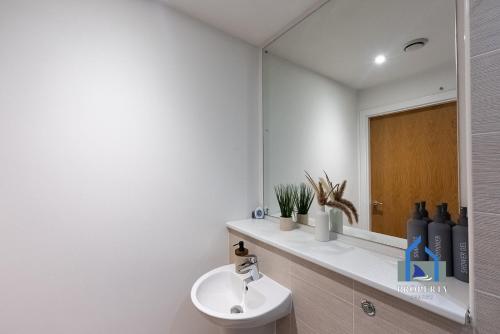 City Condo-Terrace-Gym-Games Room -Free Secure Parking- Manchester photo 17