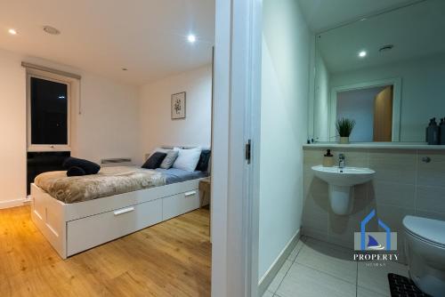 City Condo-Terrace-Gym-Games Room -Free Secure Parking- Manchester photo 23