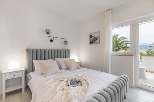 Family-friendly apartments with swimming pool Arbanija, Ciovo - 25091