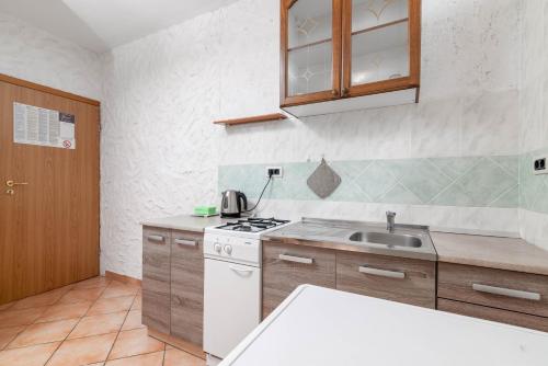 Apartments and rooms with parking space Rovinj - 25298