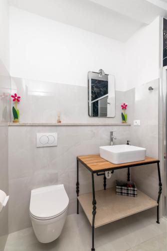 Apartments and rooms with parking space Rovinj - 25298