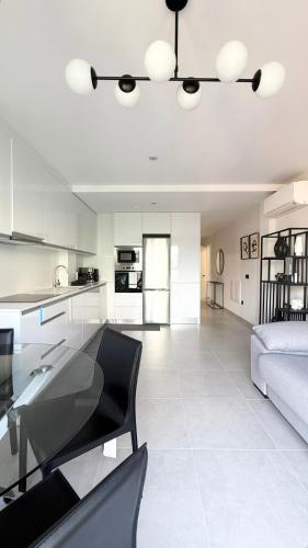 New Spacious 2 Bedroom Apartment in Las Canteras with 2 Bathrooms WiFi Air Conditioning and Parking