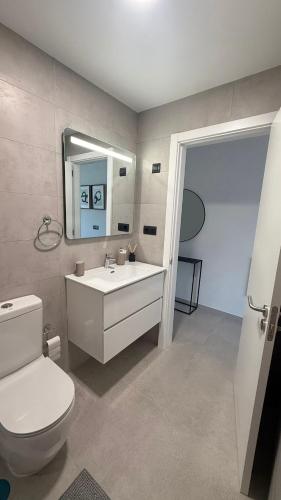 New Spacious 2 Bedroom Apartment in Las Canteras with 2 Bathrooms WiFi Air Conditioning and Parking