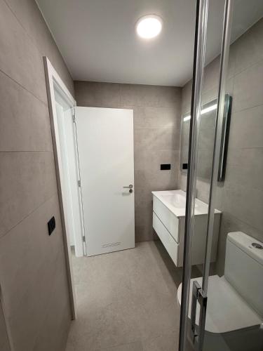 New Spacious 2 Bedroom Apartment in Las Canteras with 2 Bathrooms WiFi Air Conditioning and Parking