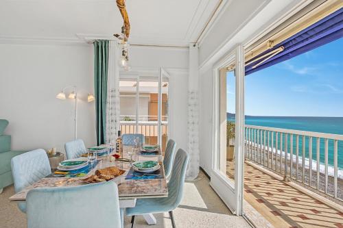 Holiday On The Sea - Seafront Apt - Happy Rentals