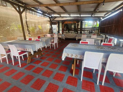 Restoran atau tempat makan lain di TheLight Villa