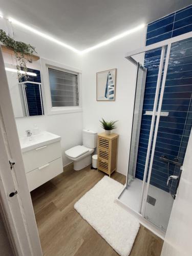 Cap Salou Escape, Newly Renovated, Pool, 5 min Beach walk