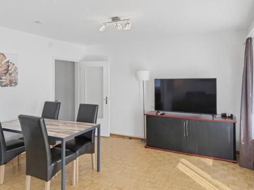 Very nice 1BR flat with sunny balcony - Sky4