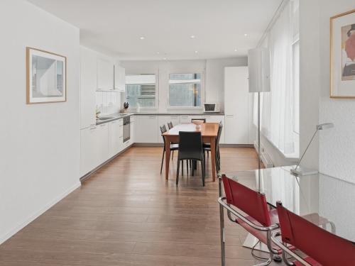 Executive 2BR Flat 100sqm - Mainau 6