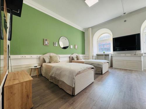 Foto LUVA Homes Karlsruhe Center, Free Private Parking 1