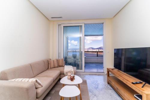 Amazing Seaview 2BR Apartment in Benidorm