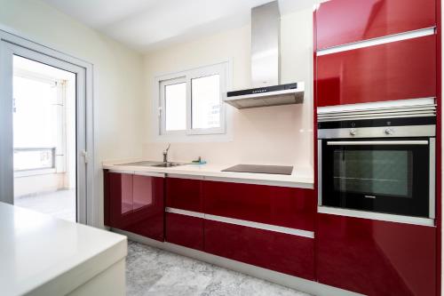 Amazing Seaview 2BR Apartment in Benidorm