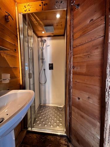 Hôtel Les Chalets de Philippe avec Jacuzzis Privatifs photo 112