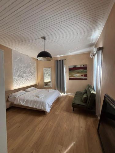 Teatro Art Suite - Short walk to City Center