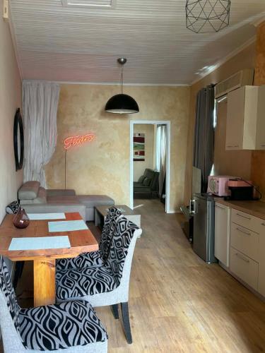 Teatro Art Suite - Short walk to City Center