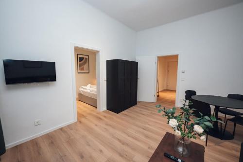 Modern apartment with excellent transport connections