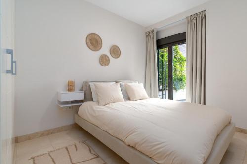 Gorgeous 2 bed Apt in Los Flamingos - RDR541