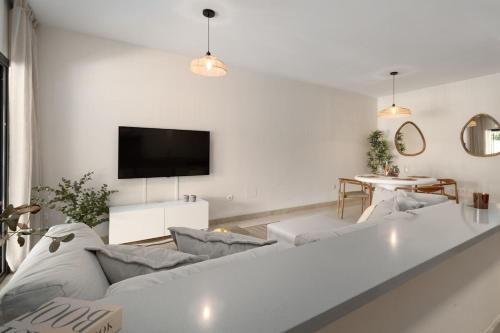 Gorgeous 2 bed Apt in Los Flamingos - RDR541
