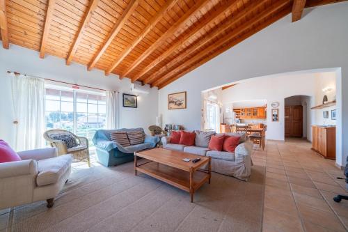 Casa Johnson - Relaxation & Play with fenced pool