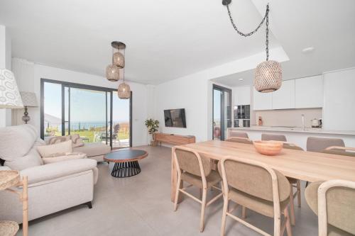 luxury apartament, amazing terrace and sea views