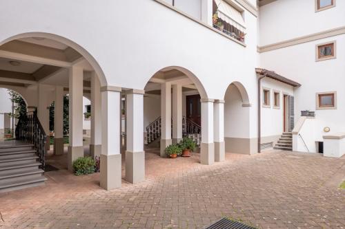 Firenze Bright Terrace - Modern 2BR APT