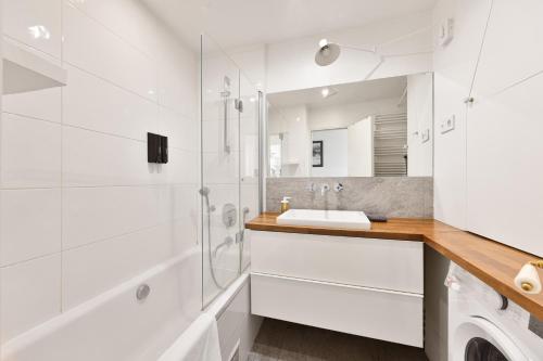 Hôtel des Invalides 3-Bedroom Apartment with Netflix