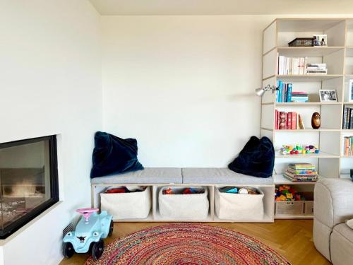 Luxury, quiet flat overlooking Zurich